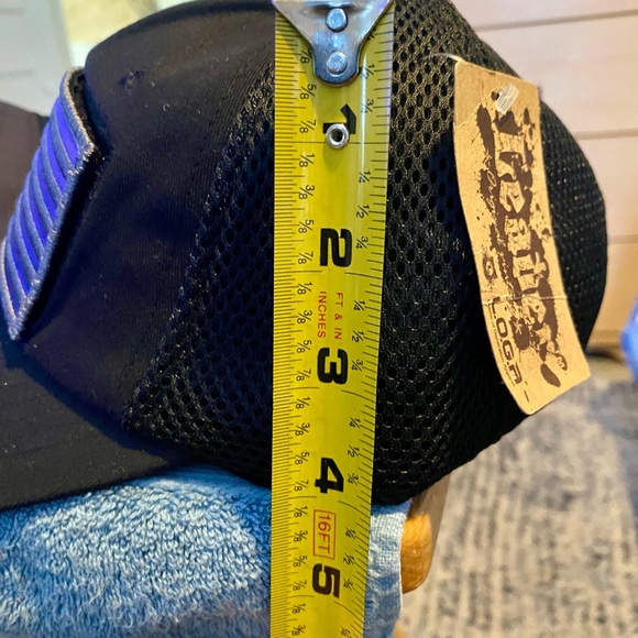 Lot of 6 Unisex trucker hats. Brand new, with hook and loop US flag. - Picture 6 of 7